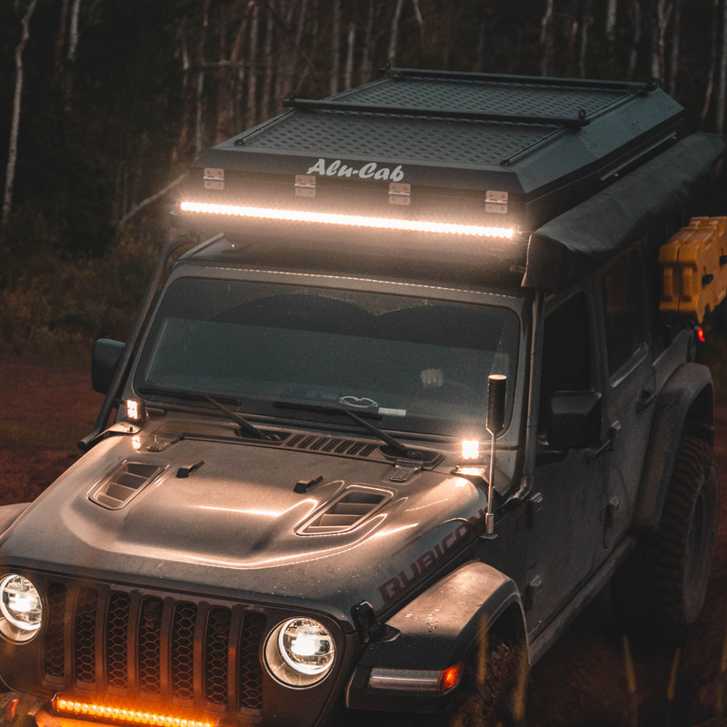 Load image into Gallery viewer, 50 inch led light bar mounted on a jeep 
